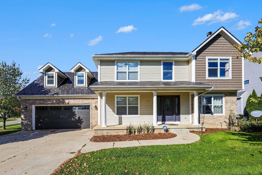 6732 Conestoga Dr, Lansing