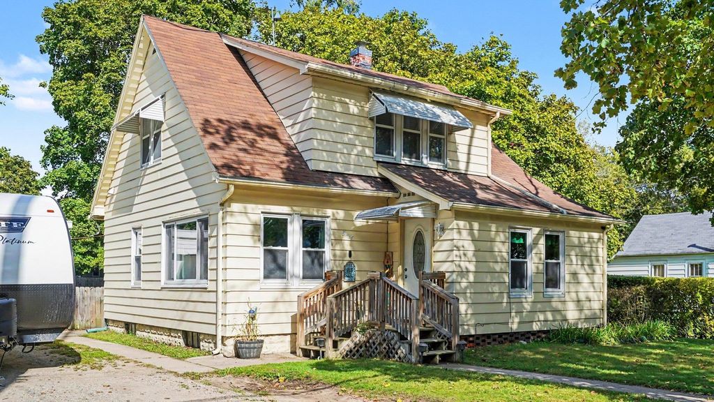 915 E Chippewa St, Mount Pleasant