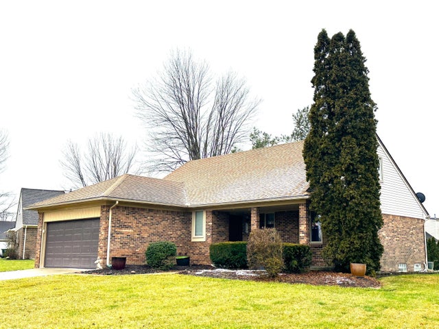 2210 Woodmont Drive W, Canton charter township