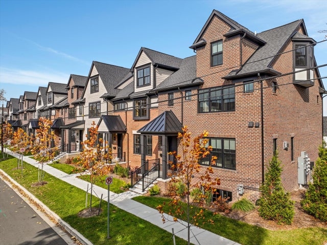 660 Maple Street, Plymouth city