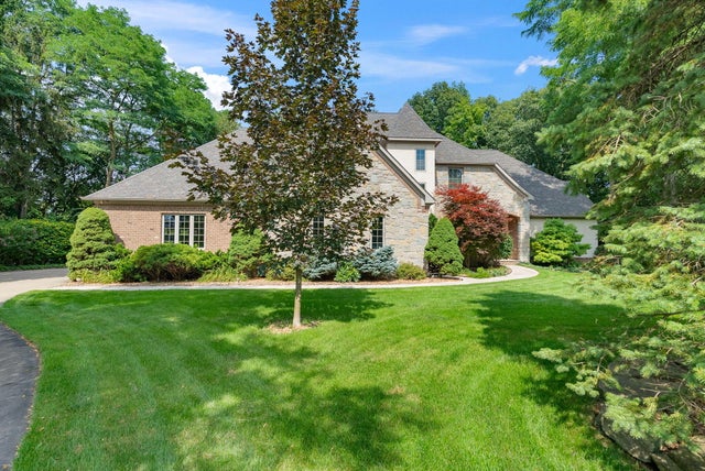 60 Timber Ridge Court, York charter township