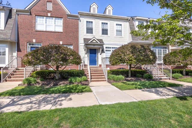 187 Center Boulevard, Wixom city