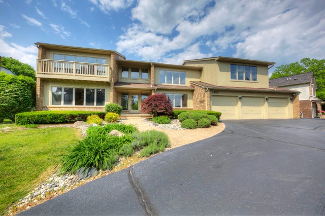 8453 Harbortowne Drive, Springfield charter township