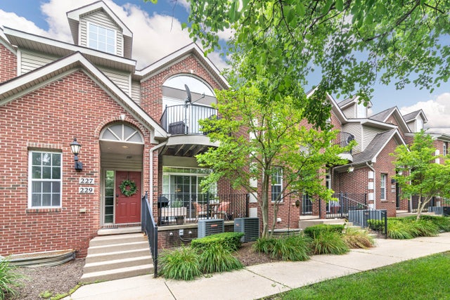 225 W Oakbrook Drive, Ann Arbor city
