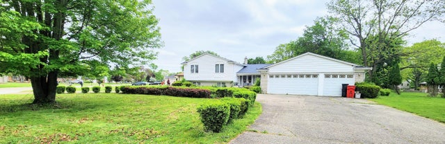 28740 Tavistock Trail, Southfield city