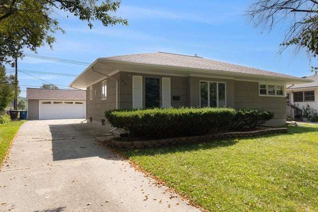 1610 Saunders Crescent, Ann Arbor city