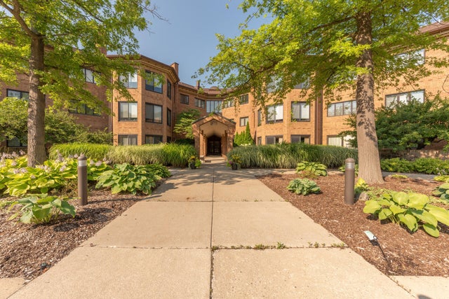2115 Nature Cove Court Unit: 103, Ann Arbor city