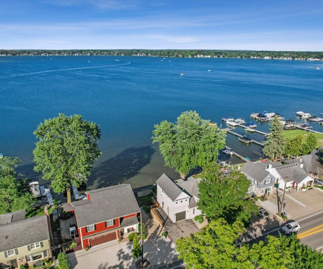 9638 Main Street, Northfield township