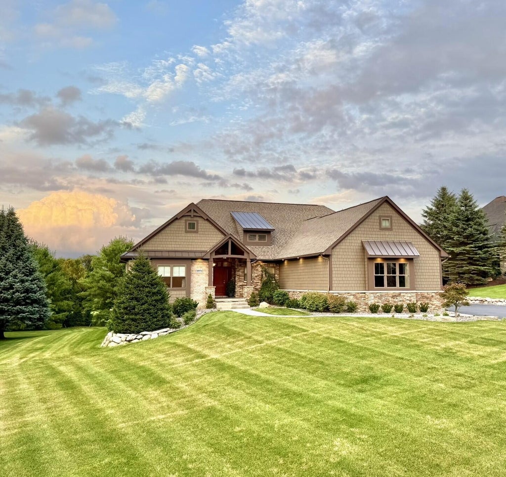 5971 Barclay Drive, Genoa township