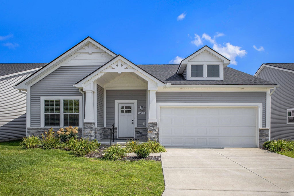 672 Bristol Drive, Sylvan township