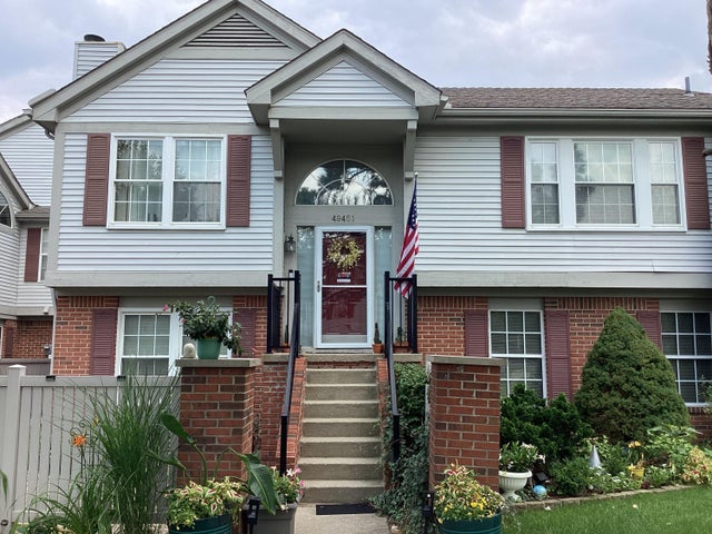 49451 Plymouth Way, Plymouth charter township