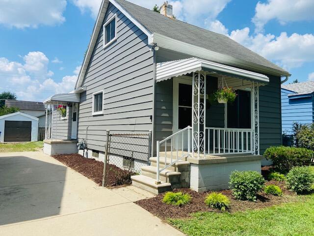 8627 Robindale Avenue, Dearborn Heights city