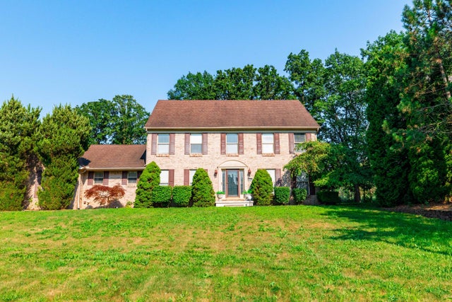 23285 Meridian Road, Grosse Ile township