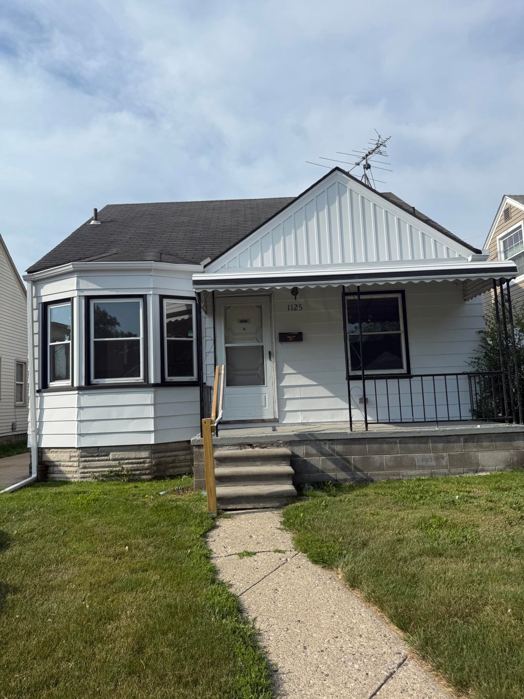 1125 Mill Street, Lincoln Park city