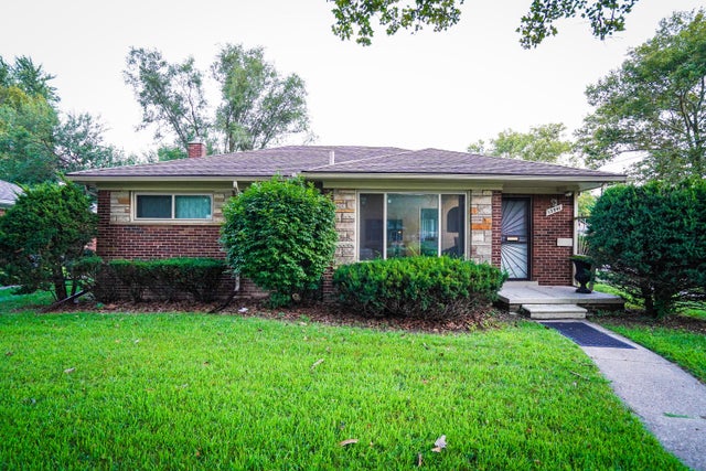 13941 Pearson Street, Oak Park city