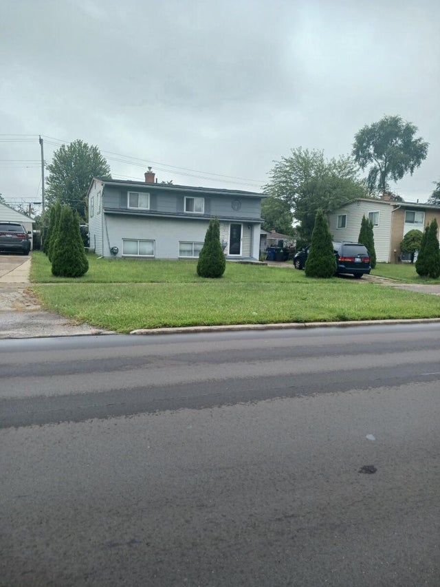 34153 Warren Road, Westland city