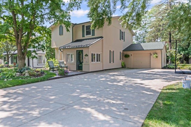 18341 Sunset Street, Livonia city