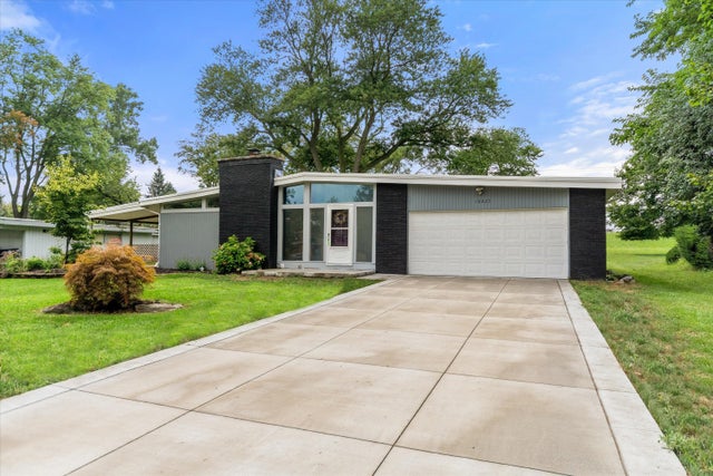 18825 Nola Street, Livonia city