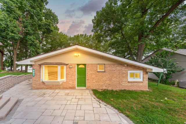 883 Hurley Drive, Marion township