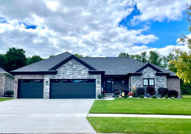 20015 Fountain View Lane, Brownstown charter township