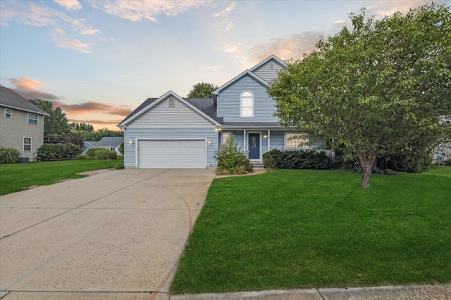 959 Menominee Drive, Howell township