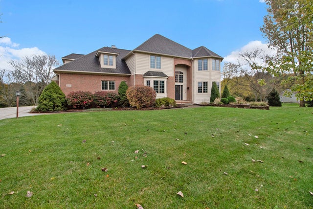 9037 Yorkshire Drive, York charter township