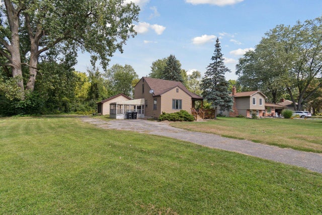 34450 Beacon Street, Livonia city