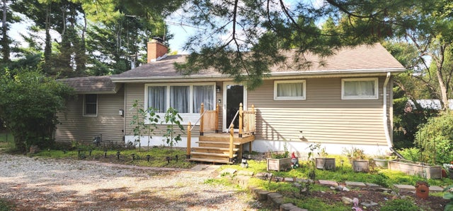 8575 Willow Road, Augusta charter township
