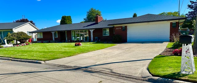 38176 Villa Mar Street, Harrison charter township