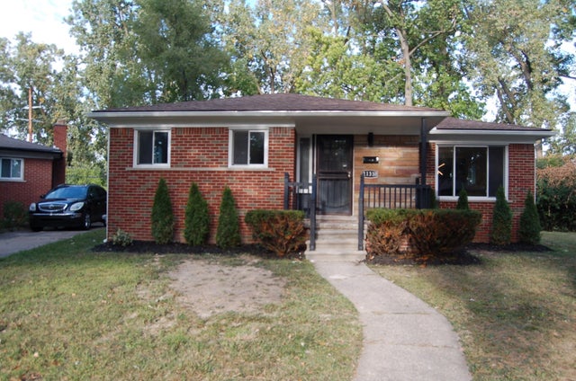 21310 Gardner Street, Oak Park city