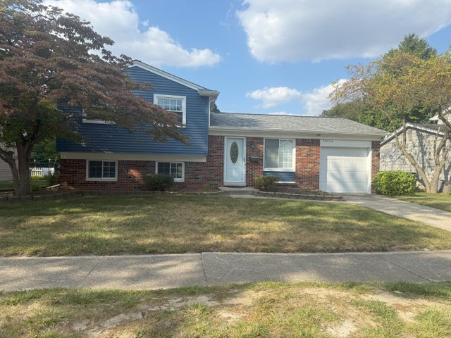 39214 Dillingham St Street, Westland city