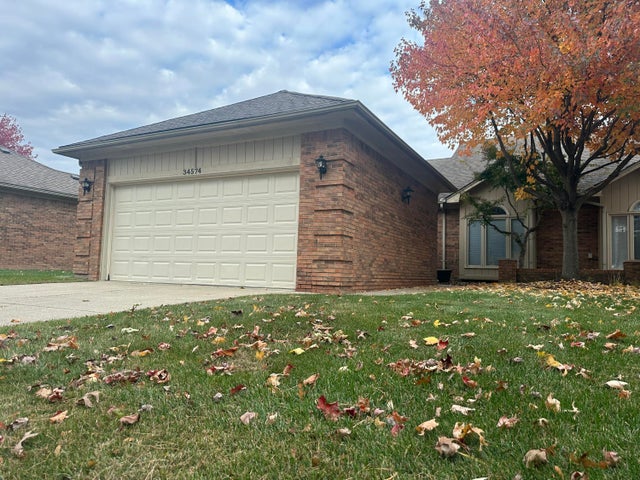 34574 Maple Lane, Sterling Heights city