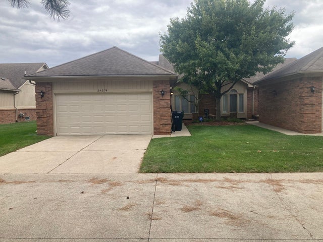 34574 Maple Lane, Sterling Heights city