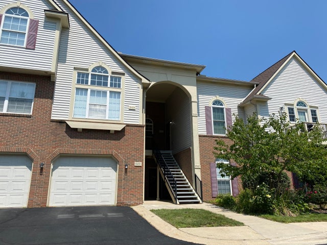 9491 Lakeside Drive, Ypsilanti charter township