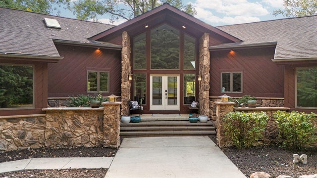 13590 E Old Us-12, Lima township