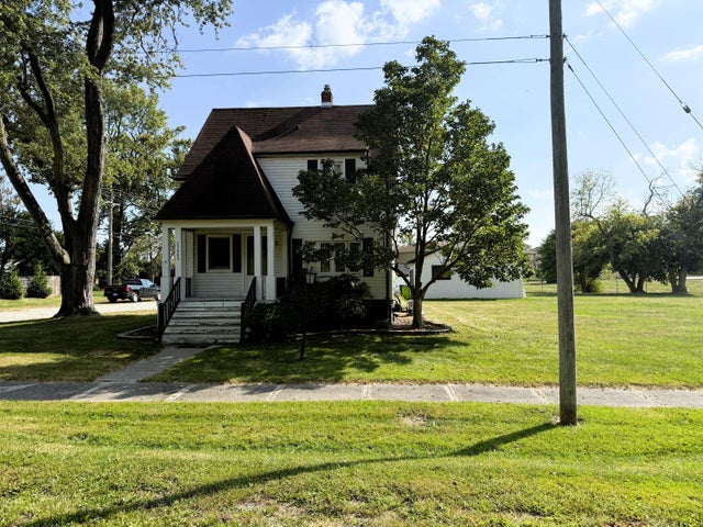 23880 Shook Road, Clinton charter township