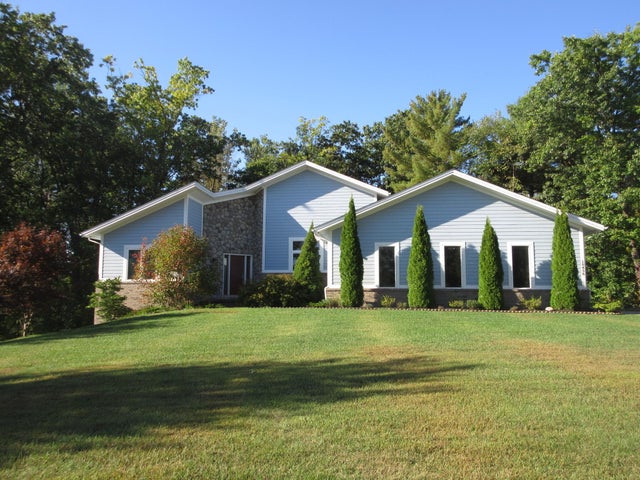 10456 Oak Shore Dr. Drive, Green Oak township