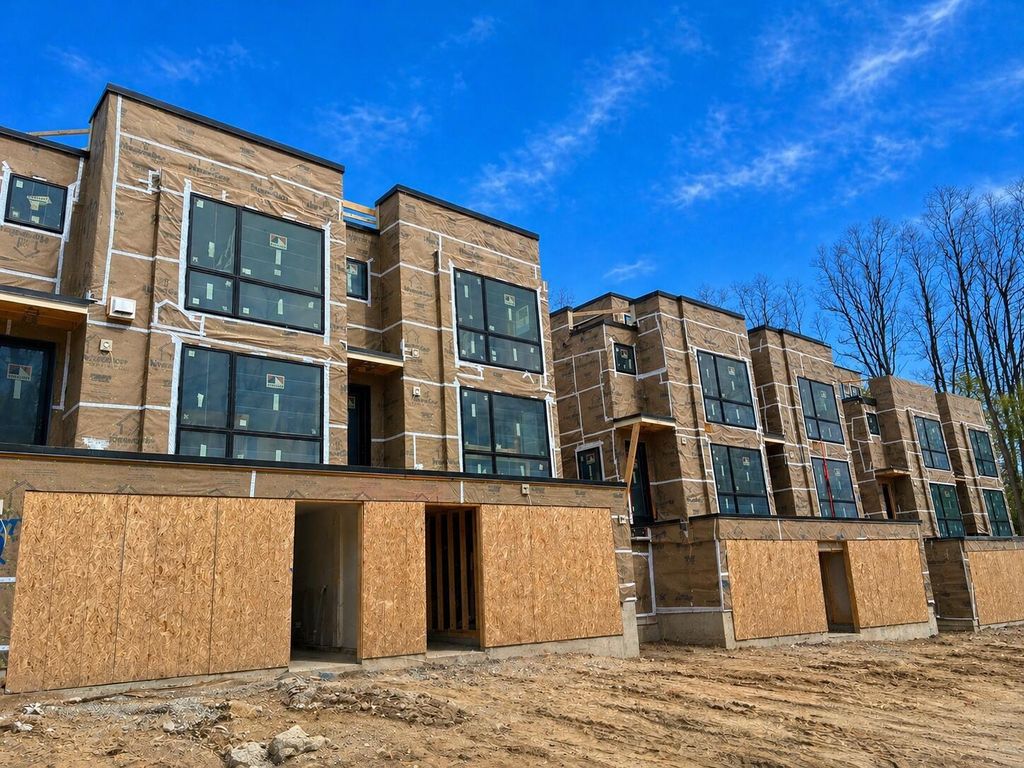 1132 Longshore Drive Unit: Unit #2, Ann Arbor city