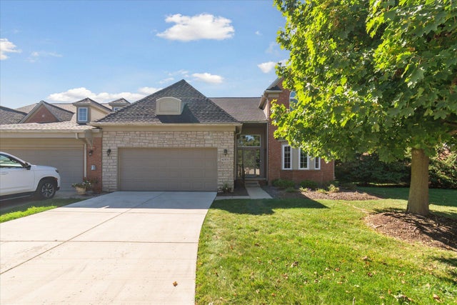 47815 Vistas Circle Drive S, Canton charter township