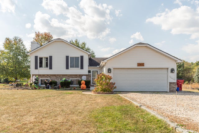 11670 Louis Lane, Hamburg township