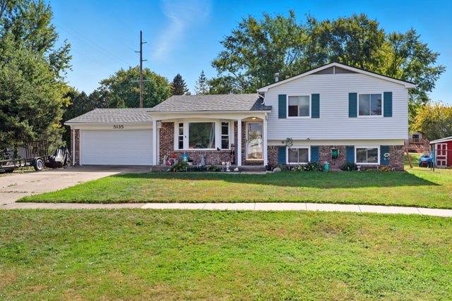 5135 Cheryl Dr, Almont township