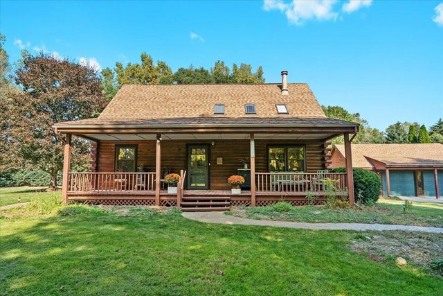 4344 Ehgotz Lane, Highland charter township