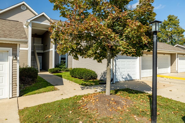 1468 Fox Pointe Circle, Pittsfield charter township