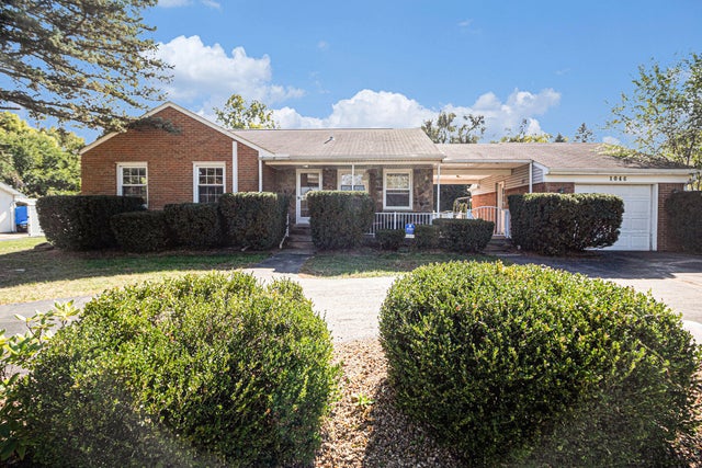 1046 E Huron River Drive, Van Buren charter township