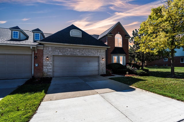 47671 Vistas Circle Drive N, Canton charter township