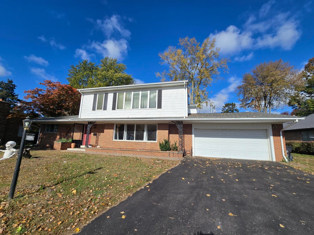 37095 Highview Street, New Baltimore city