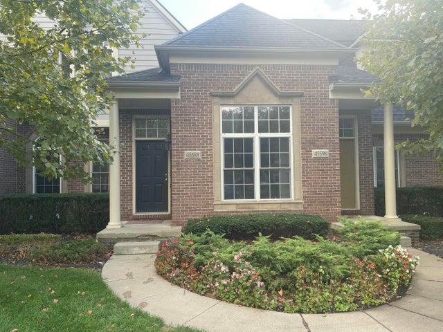 45588 S Stonewood Road, Canton charter township