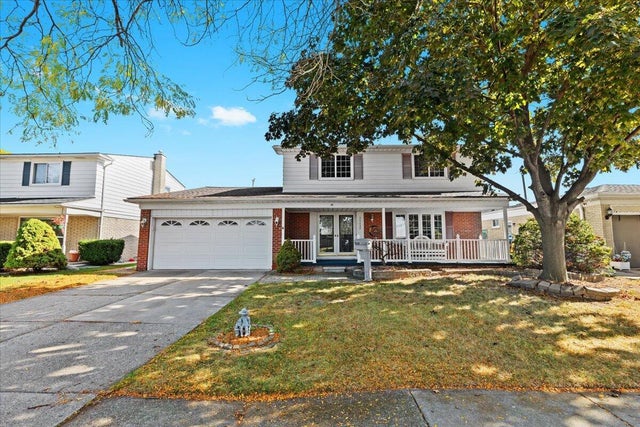 32438 Lancaster Drive, Warren city