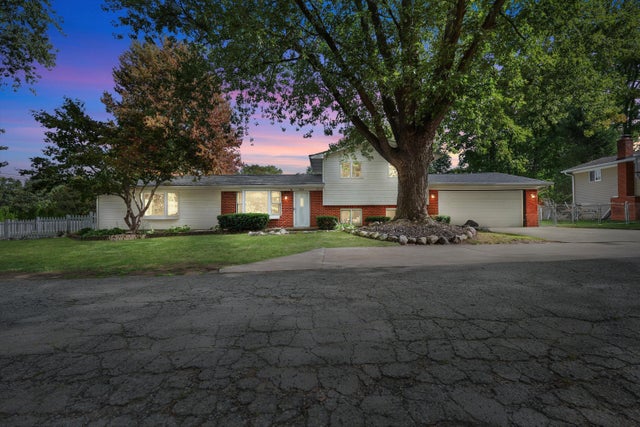 1664 La Salle Boulevard, Highland charter township
