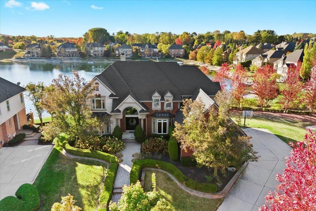 18155 Peninsula Way, Northville township